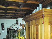 SDIM0263  Wohnzimmer mit Schrank und Ofen