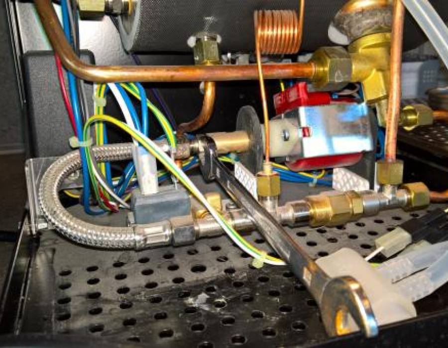 blick-ins-innere-der-ecm-mechanika-iv.jpg